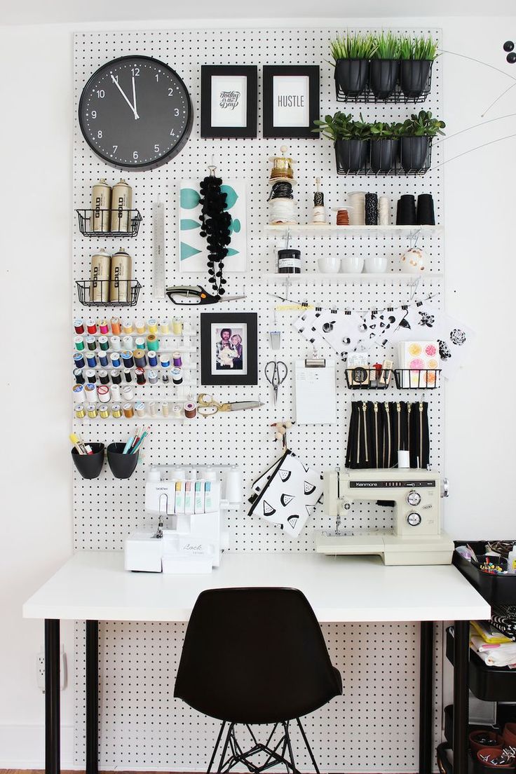 pegboards pour mettre des choses de couture