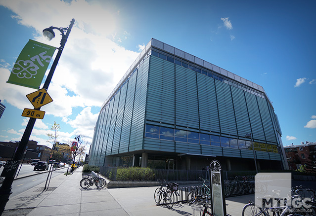 Bibliothèque et Archives nationales du Québec vue de l'exterieur