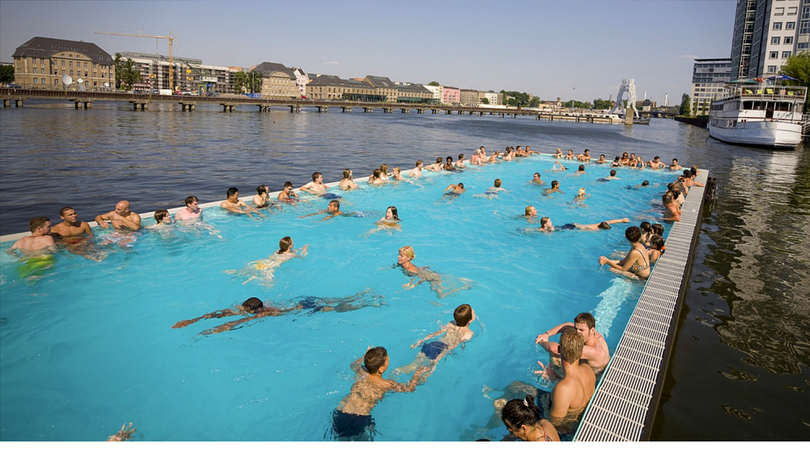 berlin Badeschiff