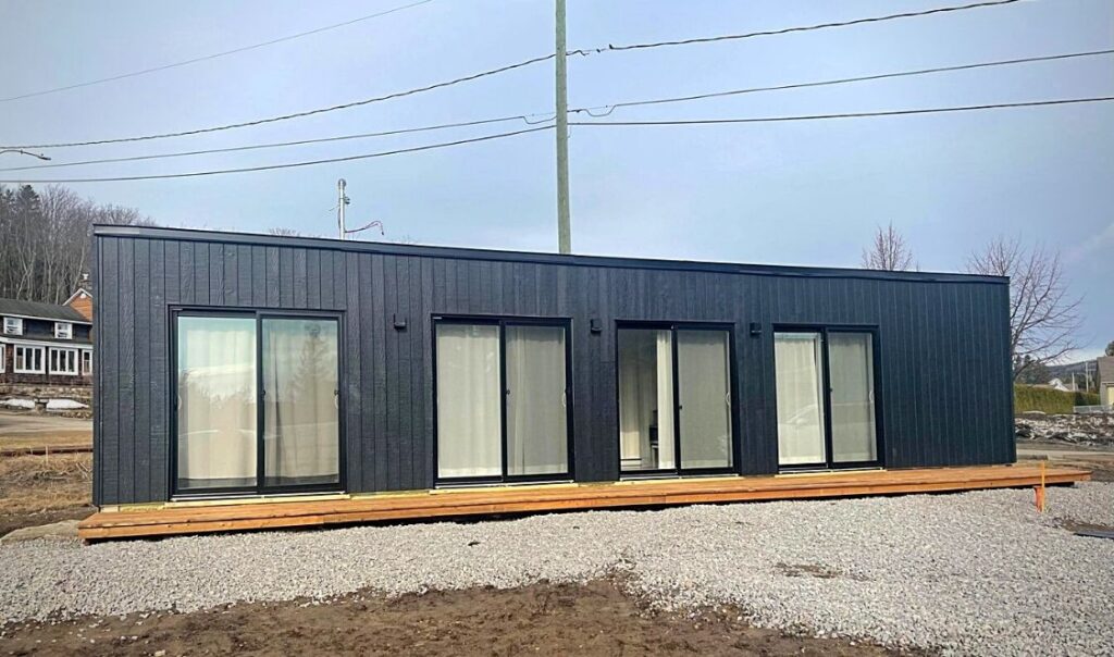 logements modulaires installés à Charlevoix