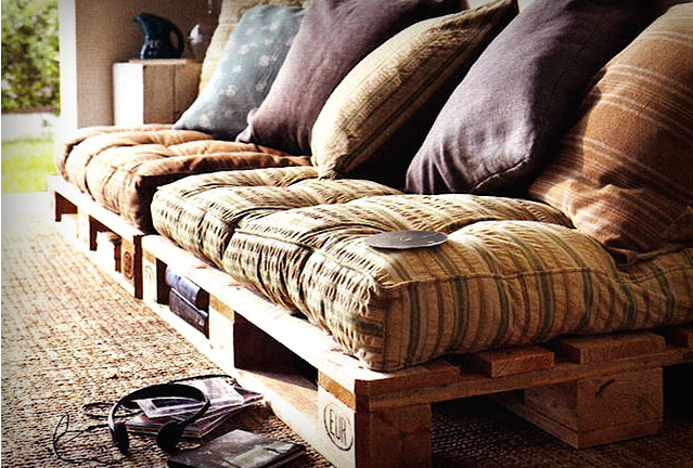 sofa fait sur des pallets