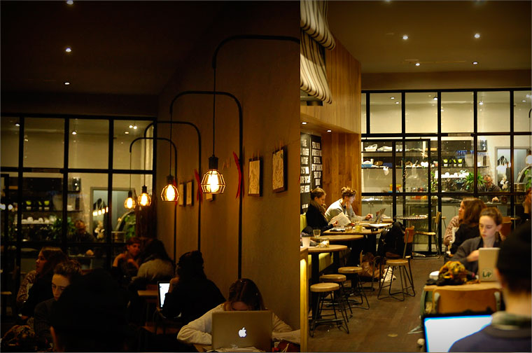 montreal-condo-cafe-code-black-banquette