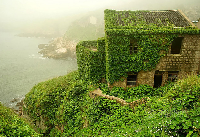 village chinois de pêcheur abandonné