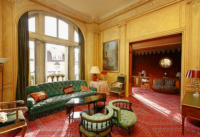 Un appartement parisien théâtral-spectaculaire!