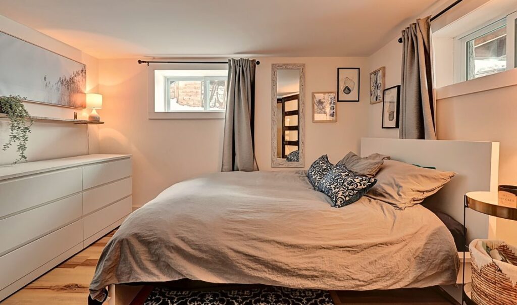 chambre au sous-sol maison North Hatley